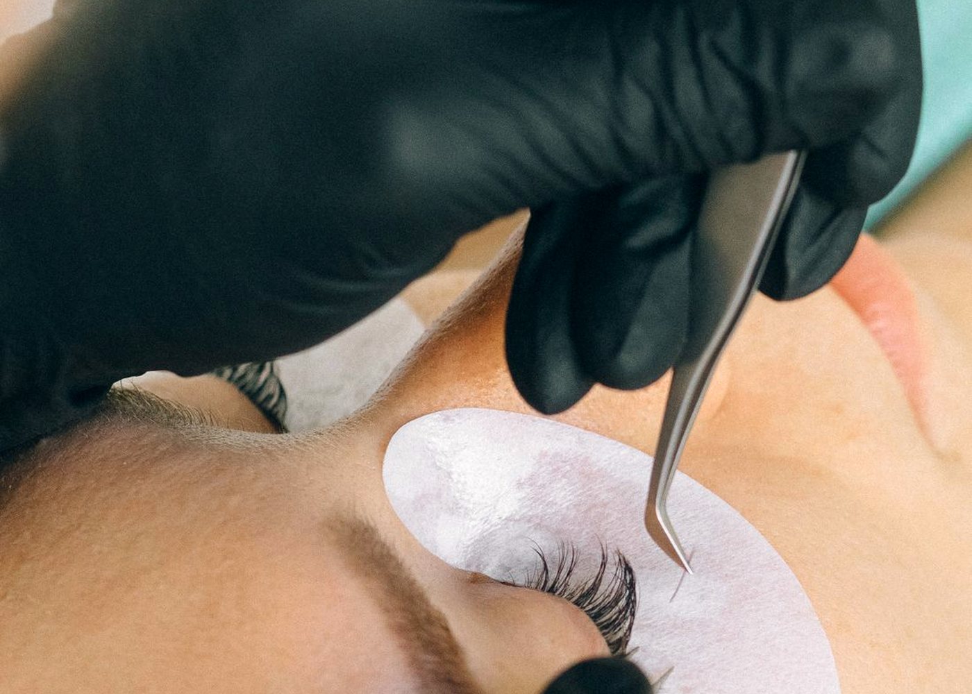 Lash application in the Yanchep studio